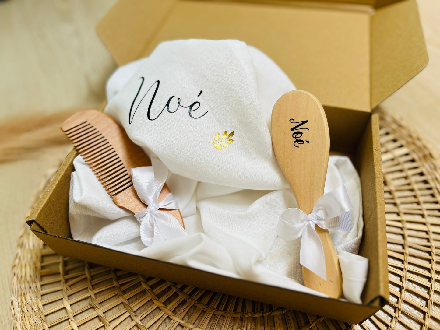 Boite peigne et brosse à cheveux bébé personnalisés